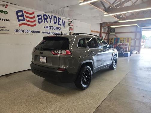2023 Jeep Cherokee Altitude