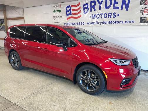 2026 Chrysler Pacifica L