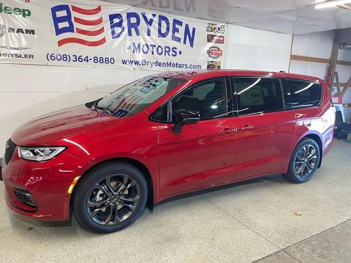 2026 Chrysler Pacifica L