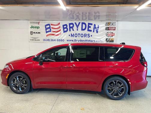 2026 Chrysler Pacifica L