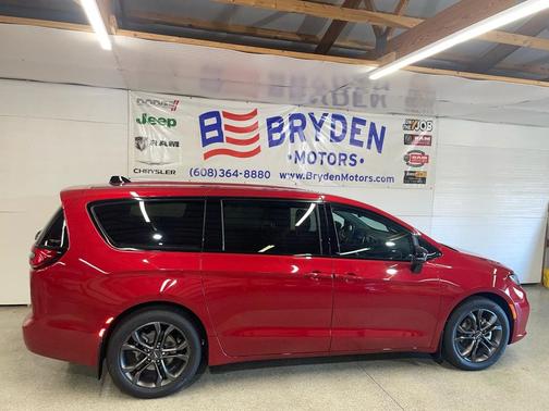 2026 Chrysler Pacifica L