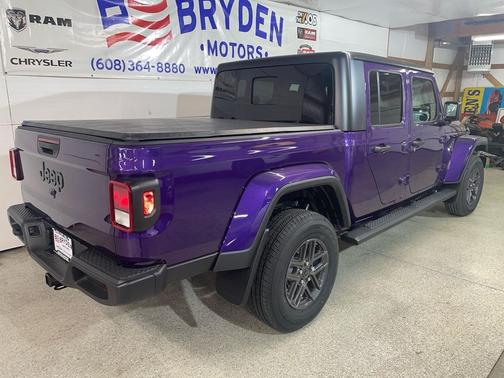 2026 Jeep Gladiator Sport S