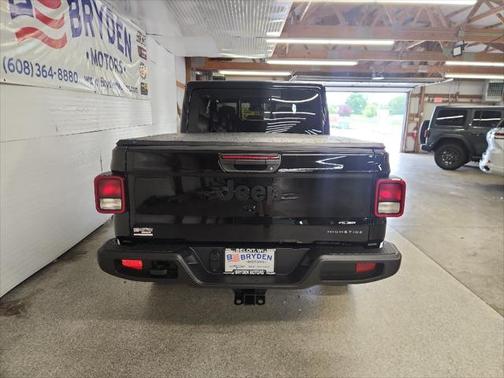 2025 Jeep Gladiator High Tide