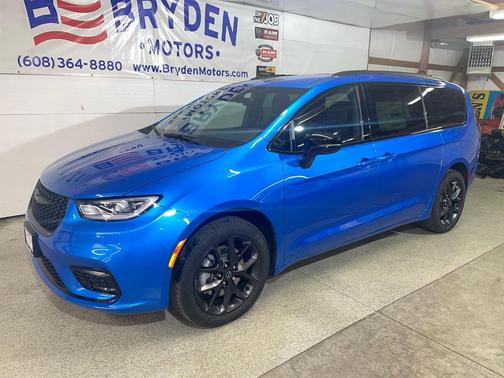 2026 Chrysler Pacifica L