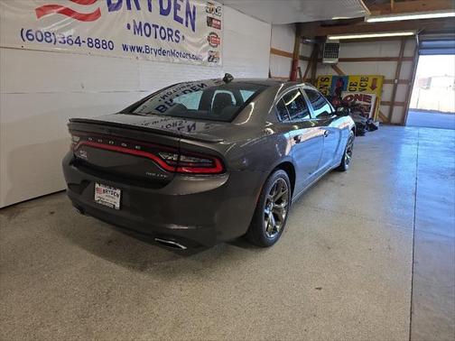 2016 Dodge Charger SXT