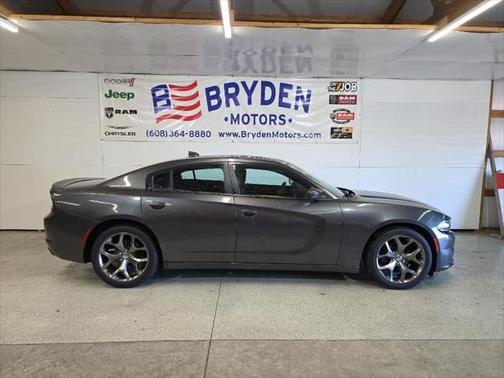 2016 Dodge Charger SXT