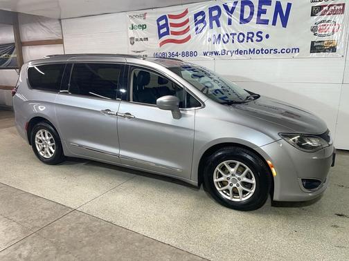 2020 Chrysler Pacifica Touring L