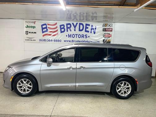 2020 Chrysler Pacifica Touring L