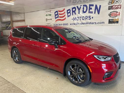 2026 Chrysler Pacifica L