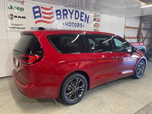 2026 Chrysler Pacifica L