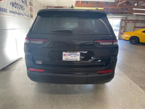 2025 Jeep Grand Cherokee L Altitude