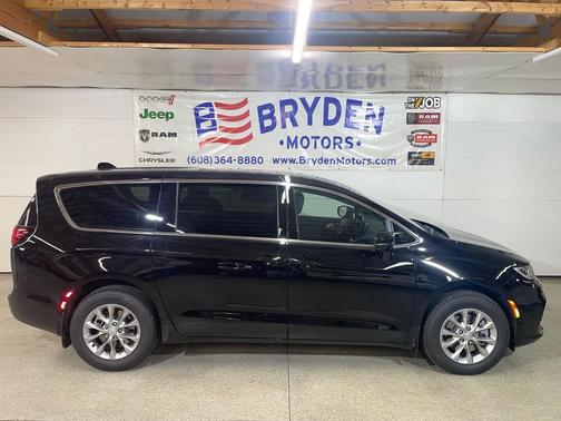 2026 Chrysler Pacifica Limited