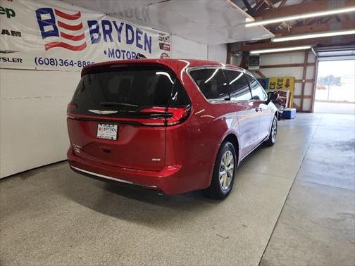 2025 Chrysler Pacifica L