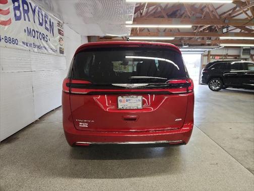 2025 Chrysler Pacifica L
