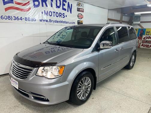 2013 Chrysler Town & Country Touring-L