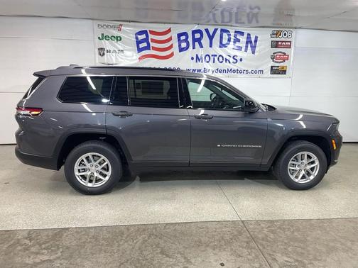 Baltic Gray Metallic Clearcoat 2026 Jeep Grand Cherokee L Altitude