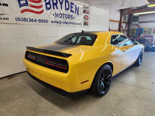 2017 Dodge Challenger R/T 392