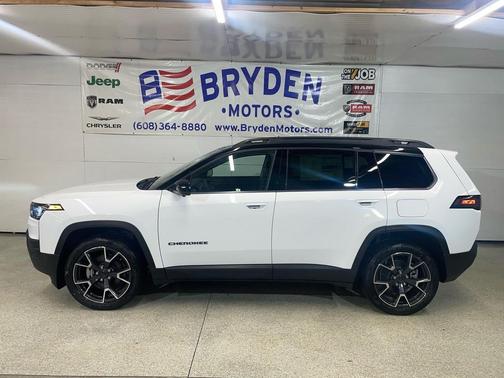 Bright White Clearcoat 2026 Jeep Cherokee Overland