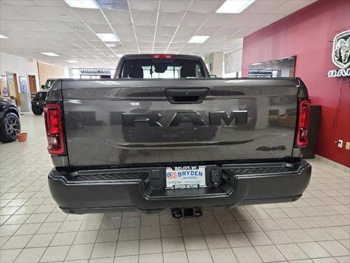 2025 RAM 2500 Tradesman Regular Cab 4x4 8' Box