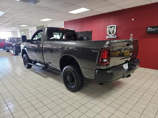 2025 RAM 2500 Tradesman Regular Cab 4x4 8' Box