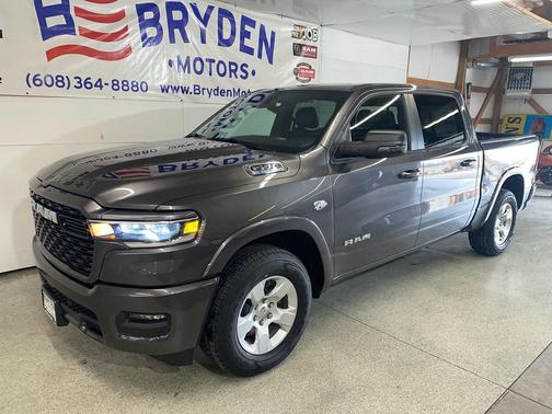 Granite Crystal Metallic Clearcoat 2026 RAM 1500 Big Horn/Lone Star