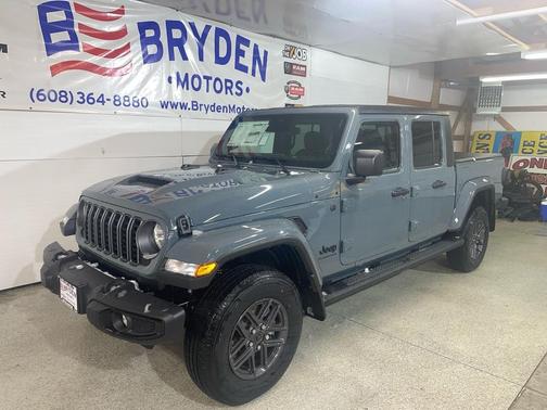 2026 Jeep Gladiator Sport S