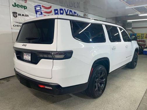 2026 Jeep Grand Wagoneer L Limited Altitude 4x4