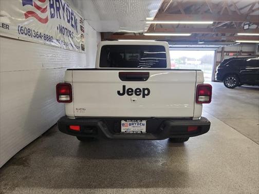 2025 Jeep Gladiator Nighthawk