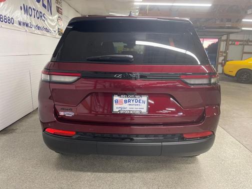 2025 Jeep Grand Cherokee Altitude