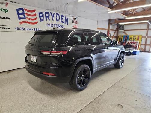 2025 Jeep Grand Cherokee Limited X