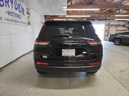 2025 Jeep Grand Cherokee Limited X