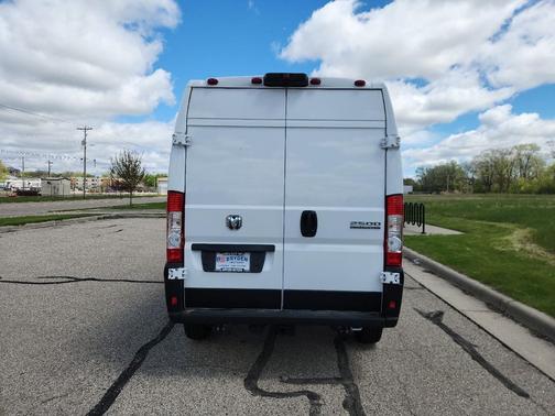 2024 RAM ProMaster 2500 Tradesman