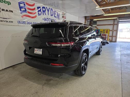 2025 Jeep Grand Cherokee L Altitude