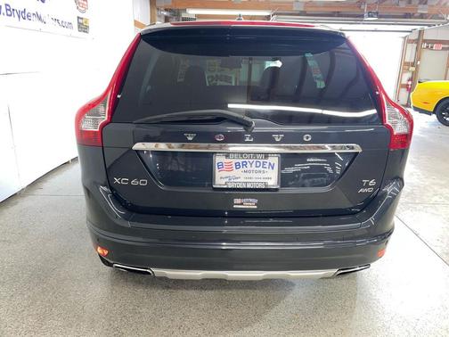 2015 Volvo XC60 T6 Platinum