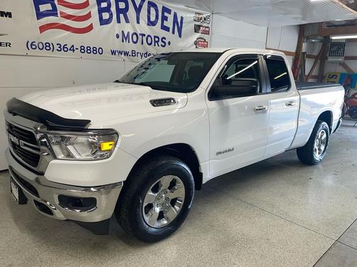 Bright White Clearcoat 2020 RAM 1500 Big Horn/Lone Star