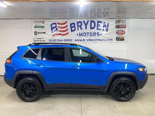 2022 Jeep Cherokee Trailhawk