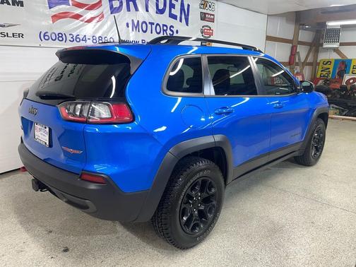 2022 Jeep Cherokee Trailhawk