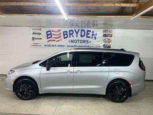 2026 Chrysler Pacifica Limited