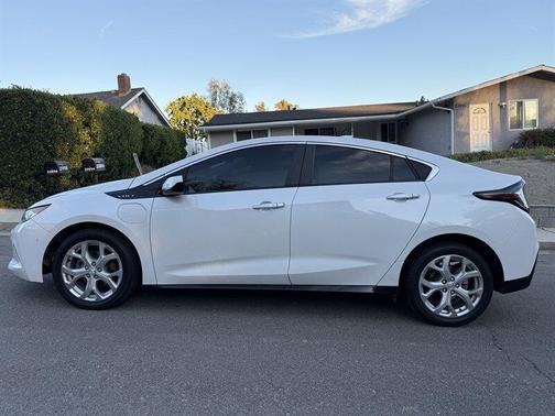 2017 Chevrolet Volt Premier