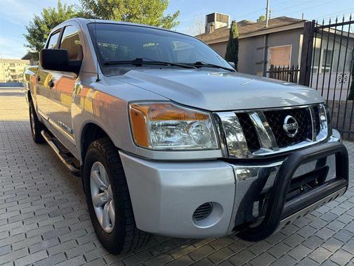 2008 Nissan Titan XE Crew Cab