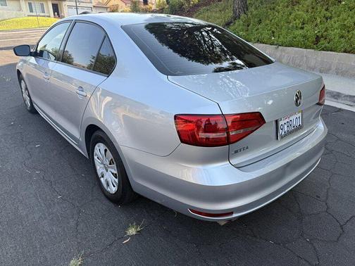 2015 Volkswagen Jetta 2.0L S