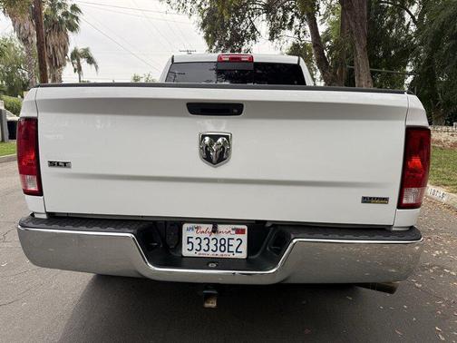Bright White Clearcoat 2017 RAM 1500 SLT
