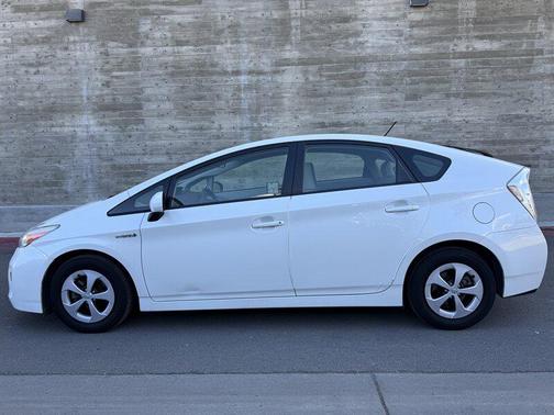 2014 Toyota Prius Three
