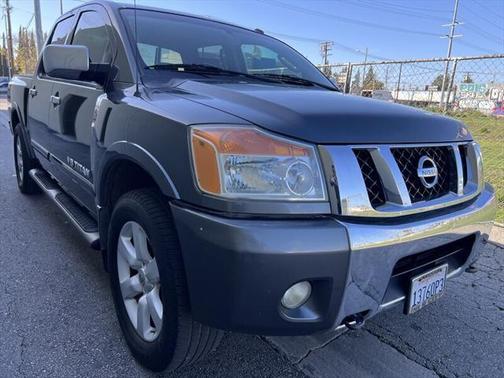 2008 Nissan Titan LE Crew Cab