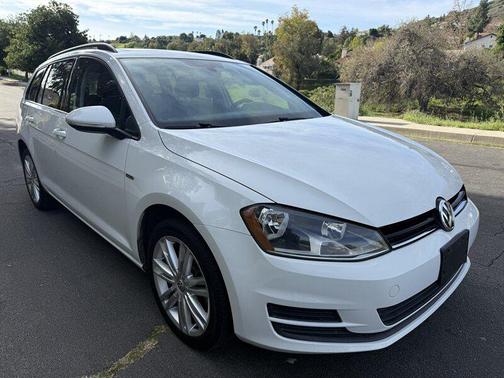 2016 Volkswagen Golf SportWagen TSI Limited Edition