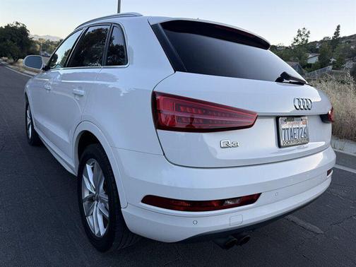 Glacier White Metallic 2016 Audi Q3 2.0T Premium Plus