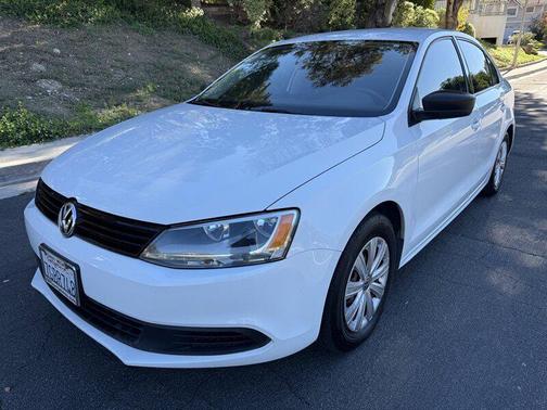 Pure White 2014 Volkswagen Jetta Auto S