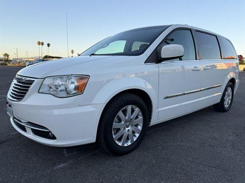 2012 Chrysler Town & Country Touring