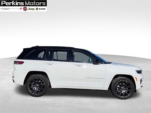 2025 Jeep Grand Cherokee 4xe Summit