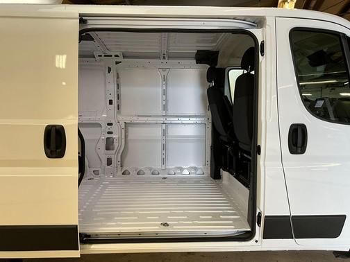 2026 RAM ProMaster 1500 Low Roof